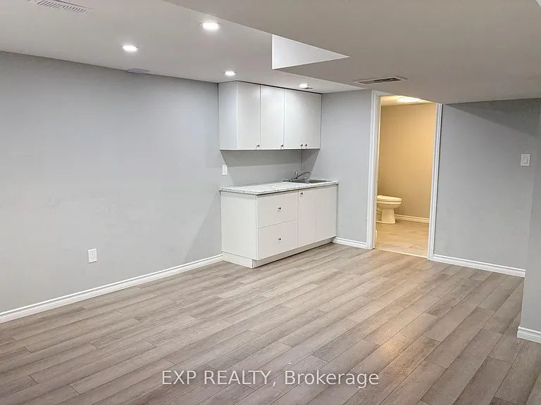 6199 Delta Dr — Photo 31