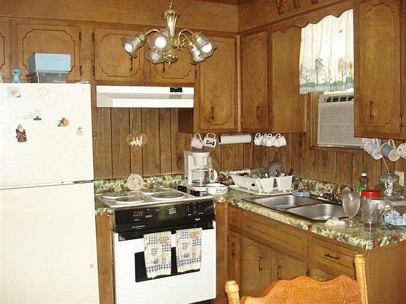 5th image of 2912 Cumberland Dr