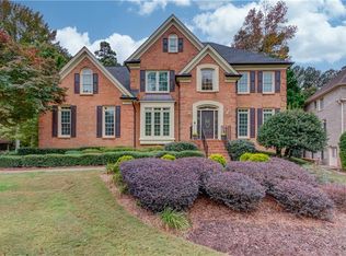 1355 Woodland Lake Dr, Snellville, GA 30078