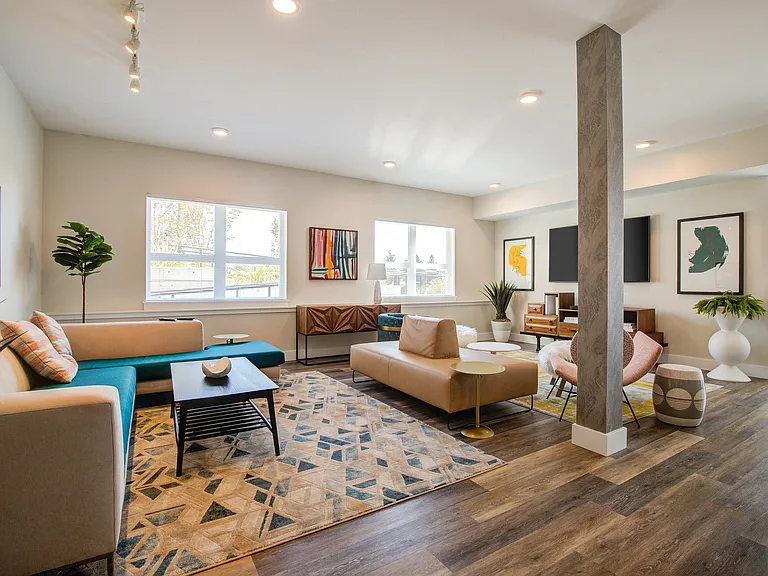 Avaya Ridge Apartments — Photo 9