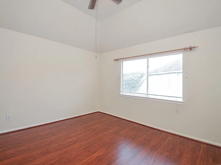 2715 Sunnycreek Ln — Photo 14