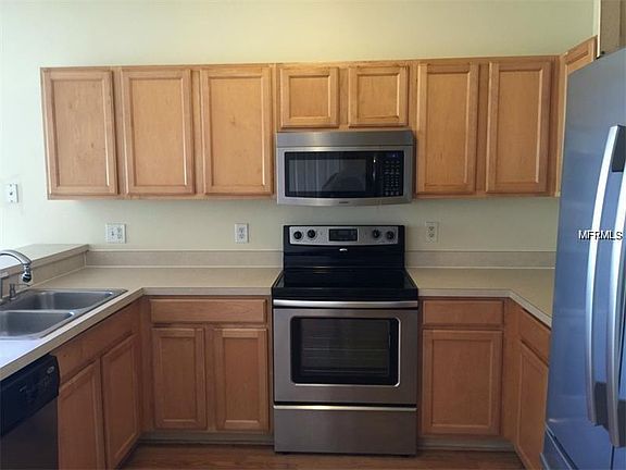 3rd image of 14323 Westshire Dr
