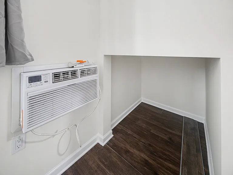 418 N Ogden Dr #9 — Photo 12