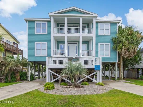 2911 E Pelican Drive, Oak Island, NC 28465