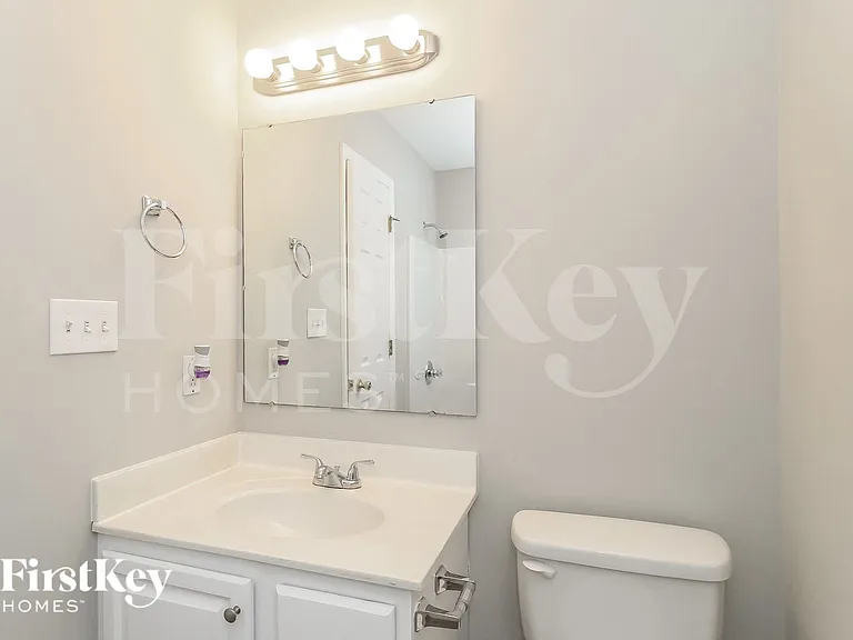 2200 Emerald Creek Ct — Photo 12