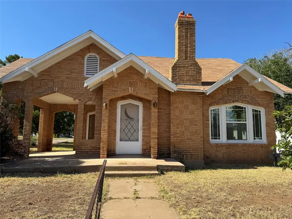 604 E 9th St, Colorado City, TX 79512