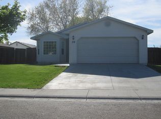 59 S Lollipop Dr, Nampa, ID 83687