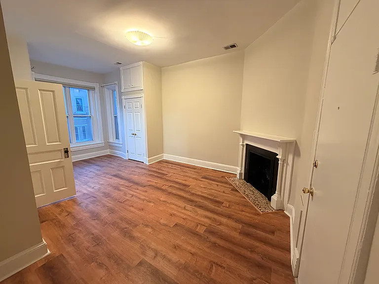 1418 Hopkins St NW #3 — Photo 19