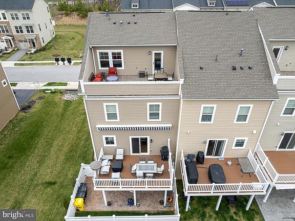 2nd image of 1023 Edenberry Way