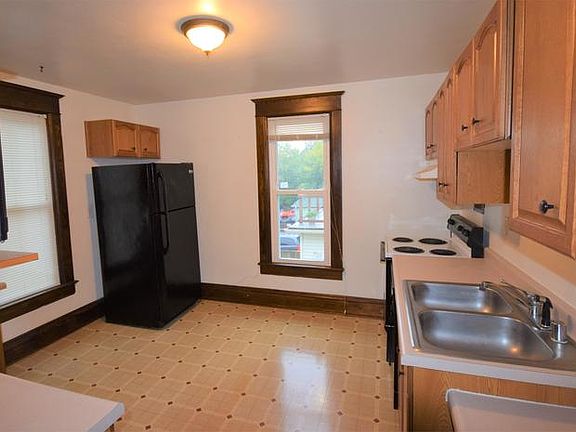 2nd image of 306 E Forest Ave