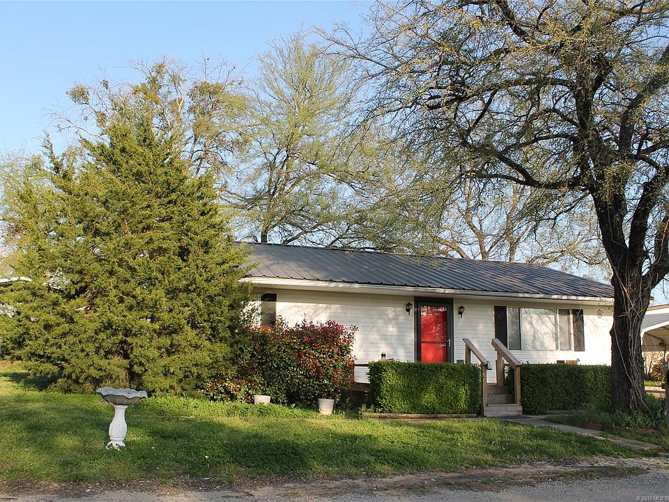 1st image of 4174 Denton Ln