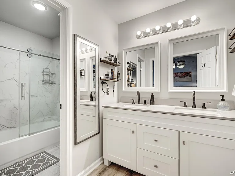 707 Plantation Cir — Photo 14