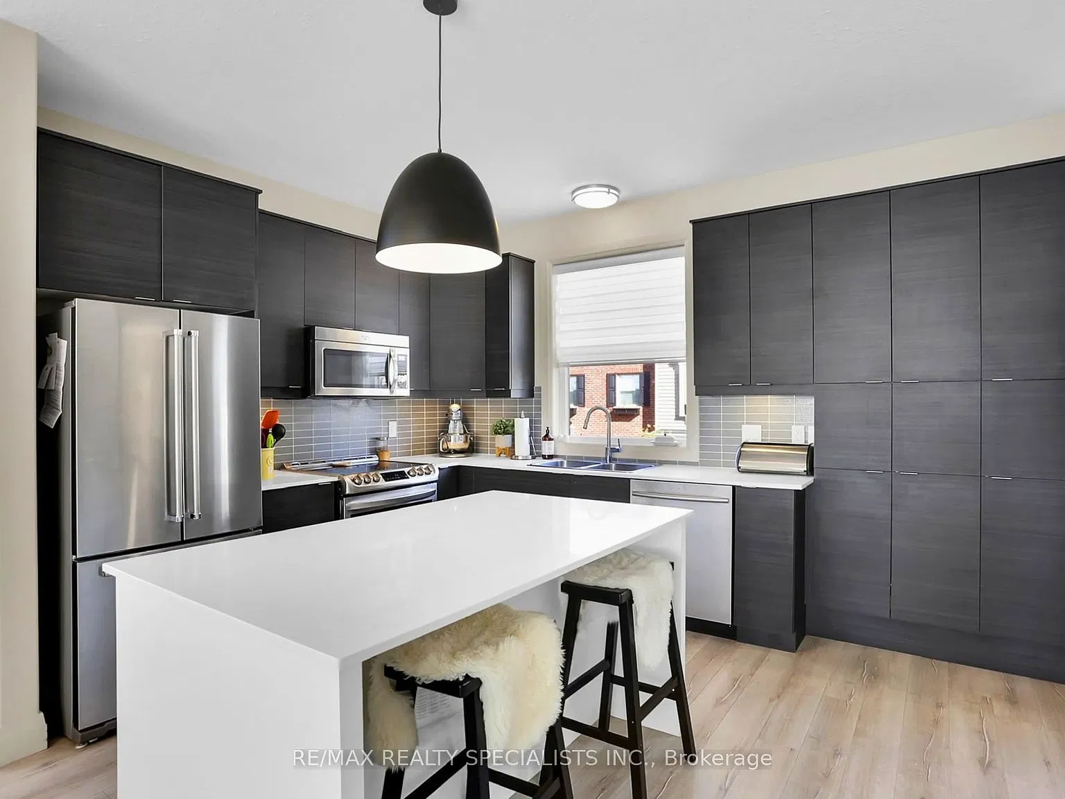 1040 Coronation Dr — Photo 1