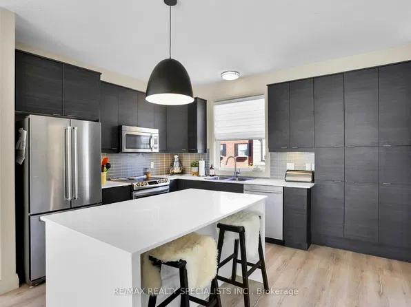 1040 Coronation Dr #63, London, ON N6G 0R8
