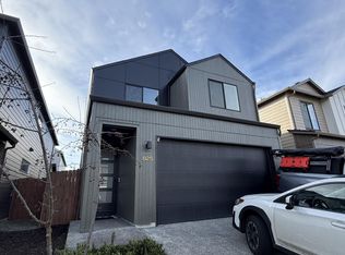 825 NW 175th Way, Ridgefield, WA 98642