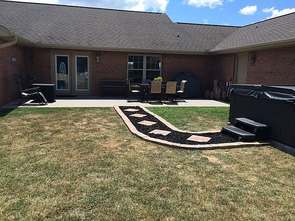 Backyard Patio, New Jaccuzi
