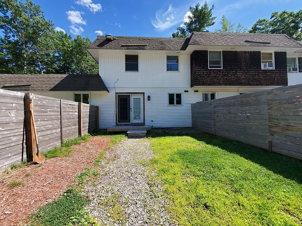2 Breckenridge Ct