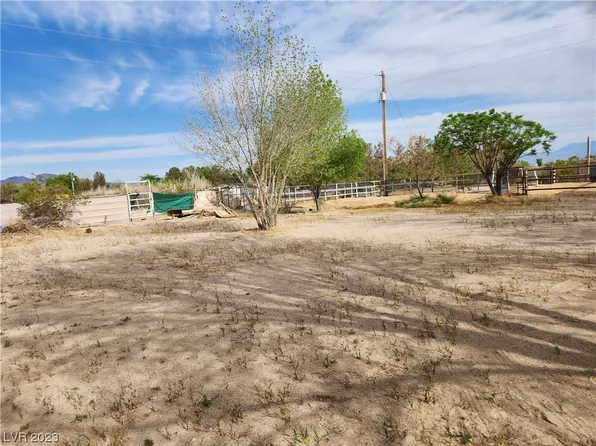 2715 Shawnee St, Sandy Valley, NV 89019