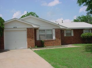 6931 SW Cherokee Ave, Lawton, OK 73505