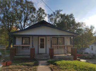 2012 Oscar St, Saint Joseph, MO 64505