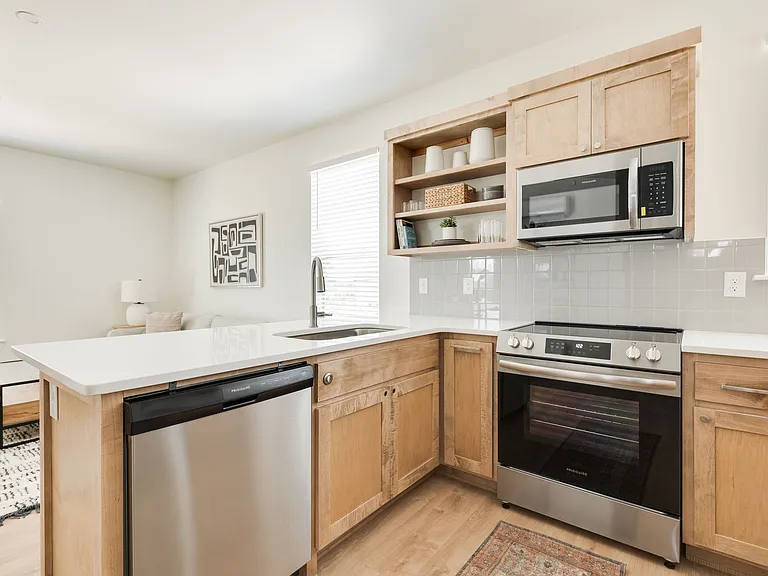 B12 Apartments — Photo 40