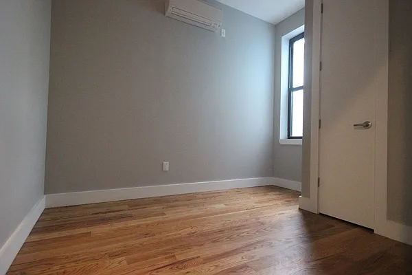 Rented by Nooklyn NYC LLC | media 16