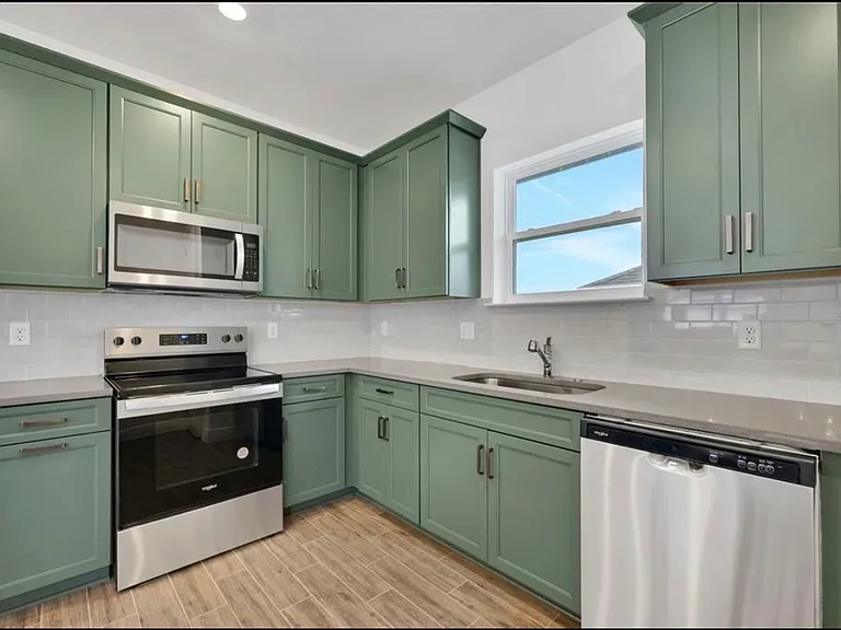 13442 Leggett Aly — Photo 3