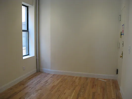 Rented by Kings Court Real Estate | media 2