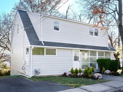 128 Prospect St, Hasbrouck Heights, NJ, 07604