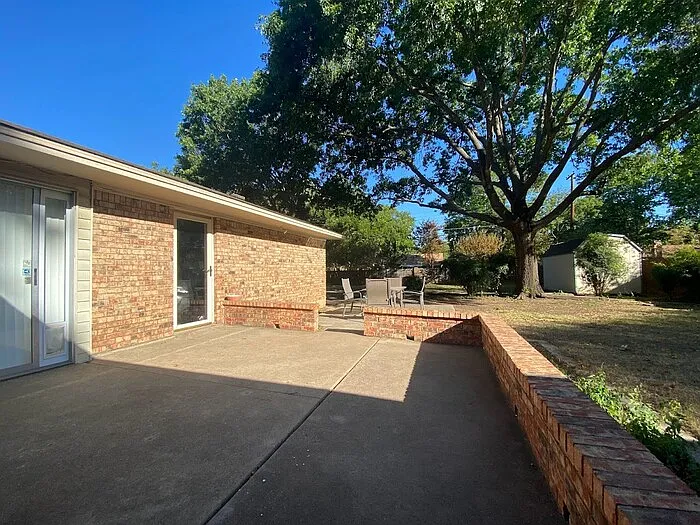 408 Mimosa Dr — Photo 4