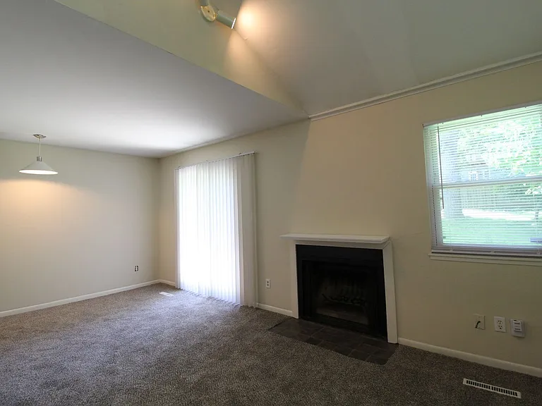 4228 Wyoming St — Photo 4