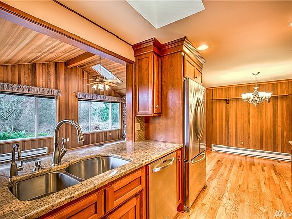 4th image of 30720 68th Ave NW