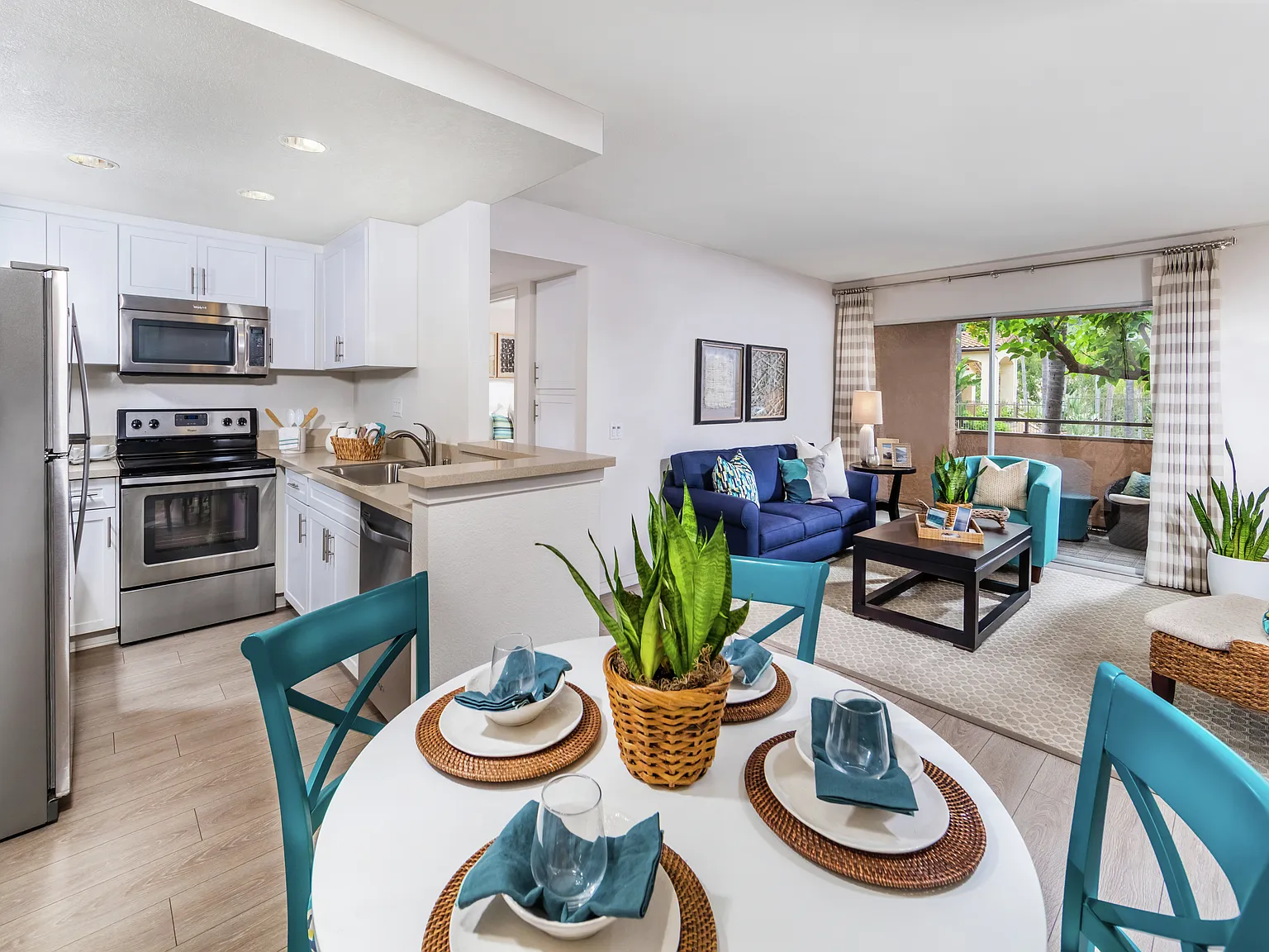 Solazzo Apartment Homes — Photo 1