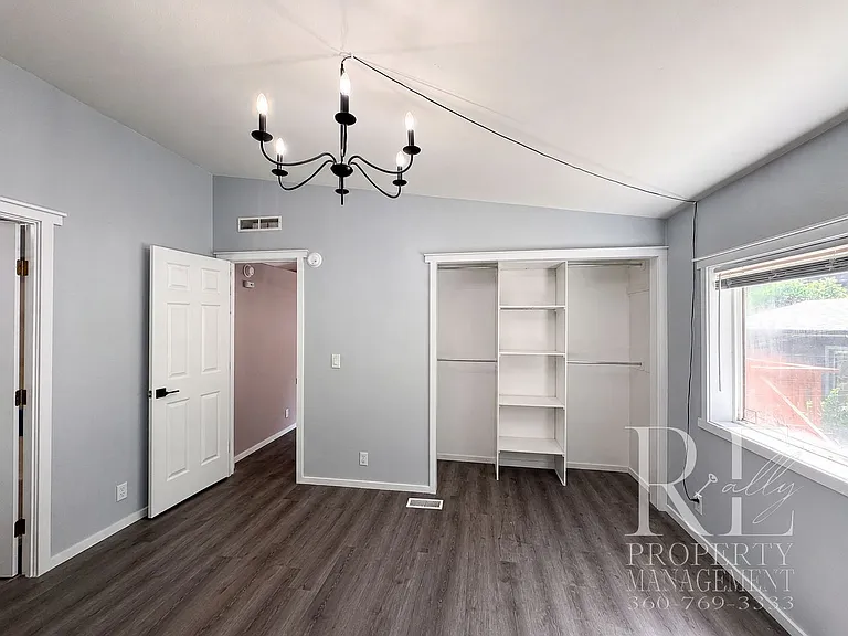 548 Arnold Ave E — Photo 19