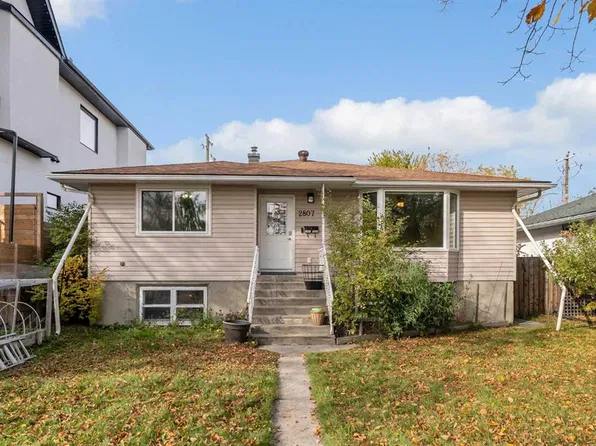 2807 E 32nd St SW, Calgary, AB T3E 2S1