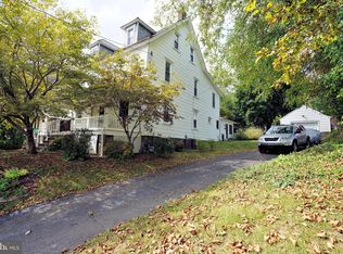 2570 Murray Ave, Huntingdon Valley, PA 19006