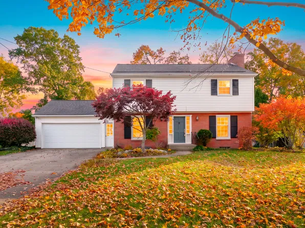 6807 Evergreen St, Portage, MI 49024