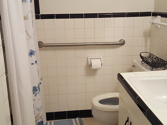 5th image of 317 Medorah Dr