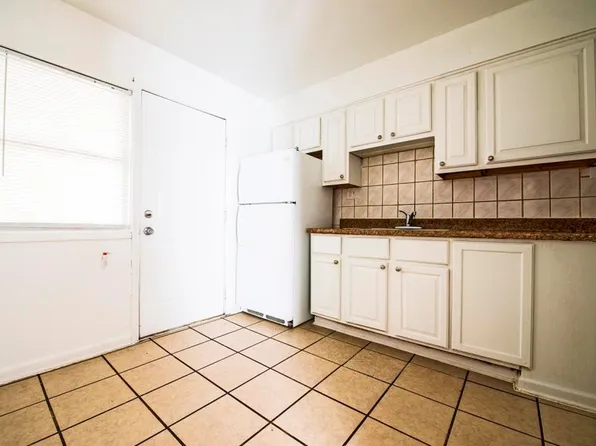 729 N Central