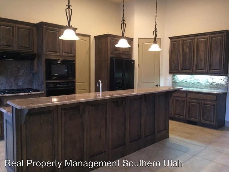 1st image of 221 N Emeraud Dr #5