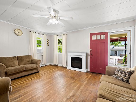 5th image of 162 Courtland Pl