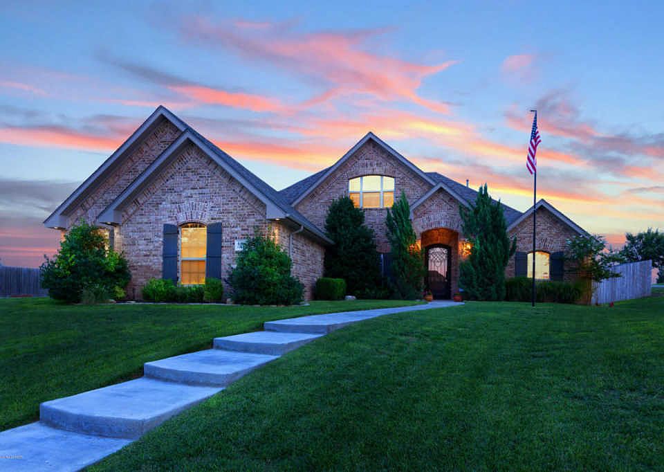 1st image of 6605 Willow Oak Pl
