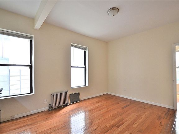 4th image of 505 W 135th St APT 3