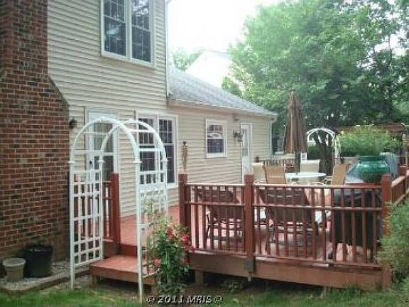 5th image of 9803 Woodfahl Ct