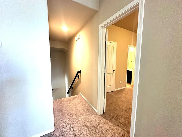 22407 Ebbets Field Dr — Photo 22