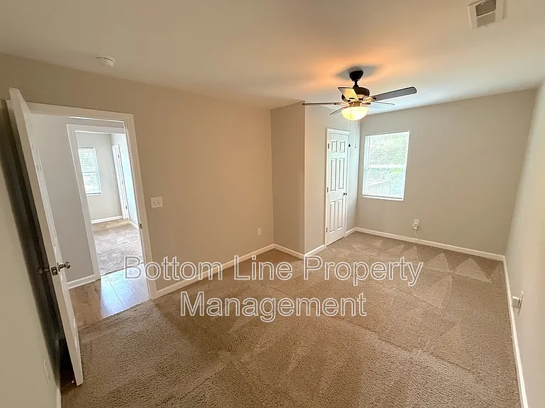 641 Central Dr NW — Photo 10