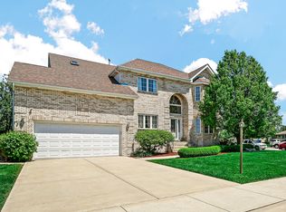 7426 James St, Frankfort, IL 60423