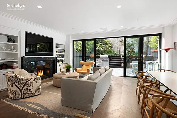 Sold by Sotheby's International Realty | media 5