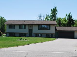 1590 E Linwood Rd, Linwood, MI 48634