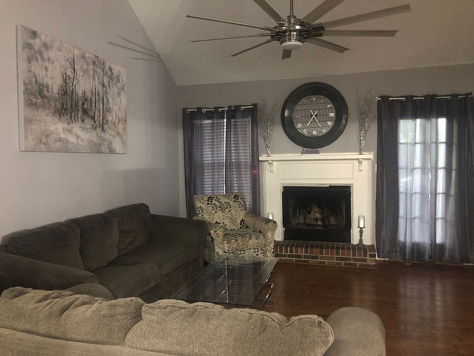 1st image of 123 Whitehall Dr